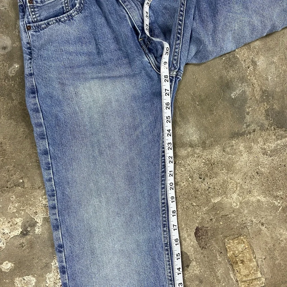 Levi's 505 Jeans Size 33x30 Blue Denim Medium Wash Straight Regular Fit Cotton